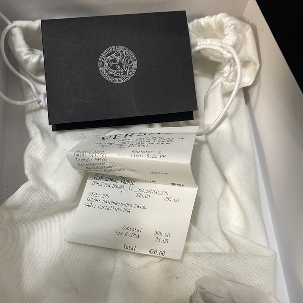Beautiful Versace Slides - Picture 7 of 12